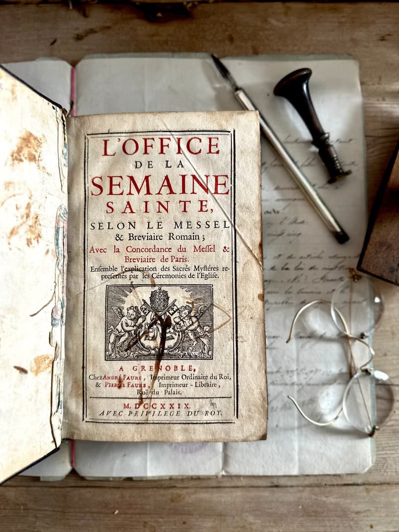 30350-法國1729年古董黑色皮革藏書L'Office de la Semaine Saint