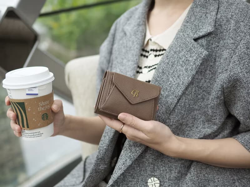 Maily (Warmtaupe) : Tri-fold wallet, short wallet, cow leather, Brown-grey