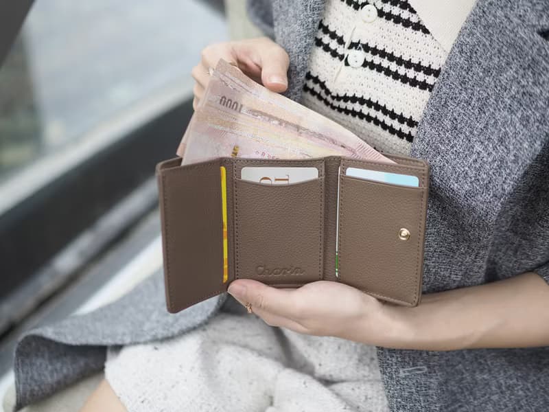 Maily (Warmtaupe) : Tri-fold wallet, short wallet, cow leather, Brown-grey