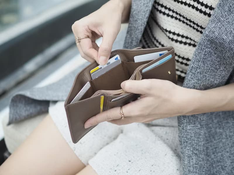 Maily (Warmtaupe) : Tri-fold wallet, short wallet, cow leather, Brown-grey