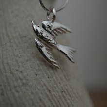 KUÂN KUÂN 烏鶖吊墜 項鍊