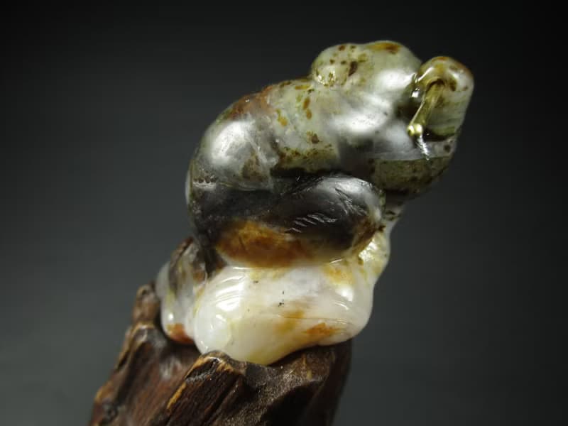 雕件 一瞬千里 臺灣花年糕玉