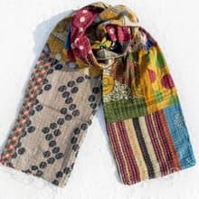 手縫紗麗布拼接絲巾/刺繡絲巾/刺繡圍巾/手縫紗麗線絲巾-珍珠奶茶