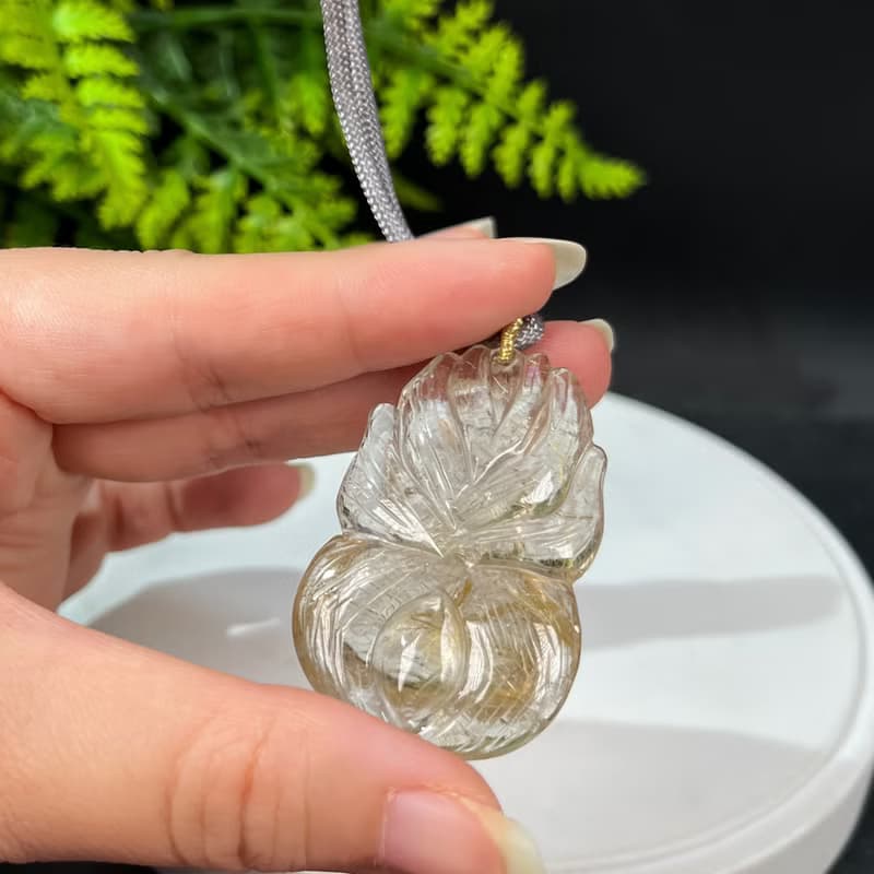 冰透金髪晶九尾狐吊墜 立體手雕發絲金紅石水晶項鏈 富貴吉祥自信