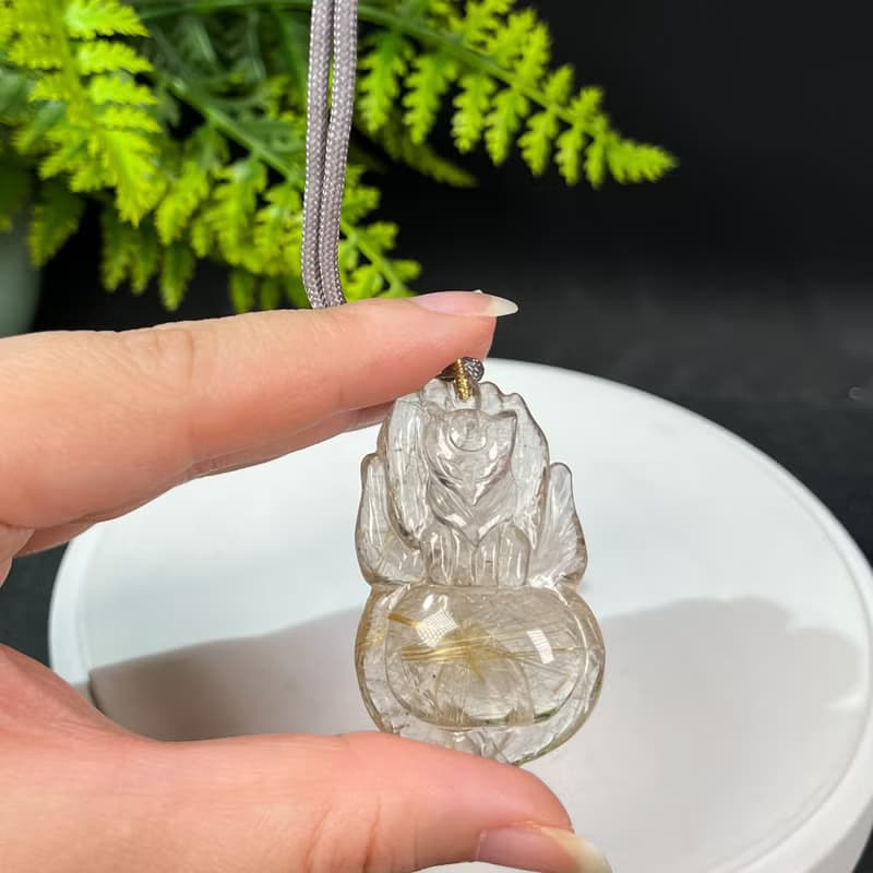 冰透金髪晶九尾狐吊墜 立體手雕發絲金紅石水晶項鏈 富貴吉祥自信