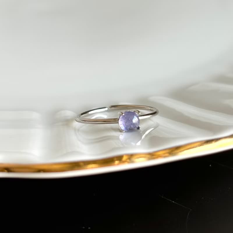 鍍銠+SV925 高等級坦桑石 迷你寶石戒 / 十二月誕生石