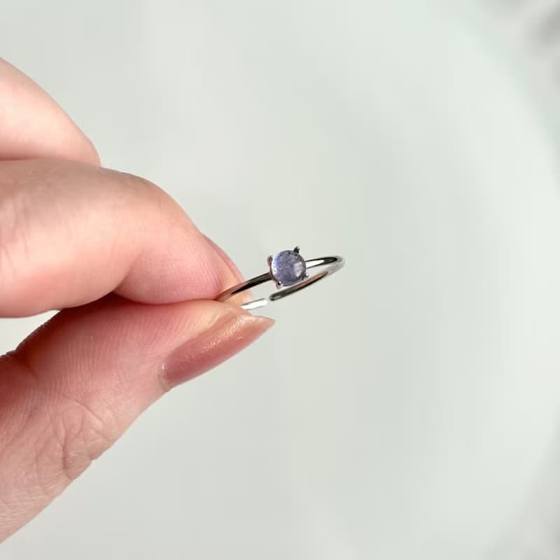 鍍銠+SV925 高等級坦桑石 迷你寶石戒 / 十二月誕生石