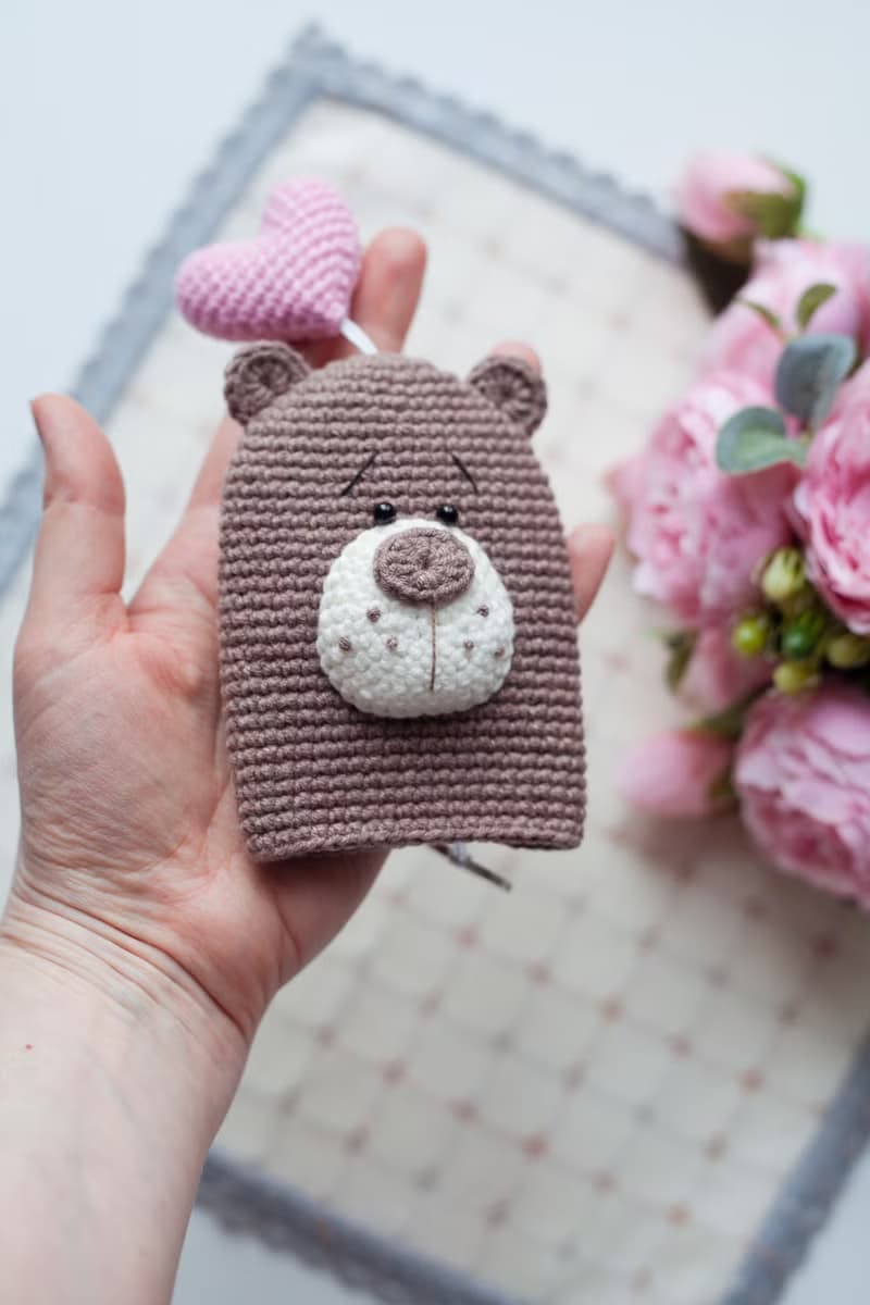 【數位】Crochet Pattern Bear with Heart Key Cover - Digital Item