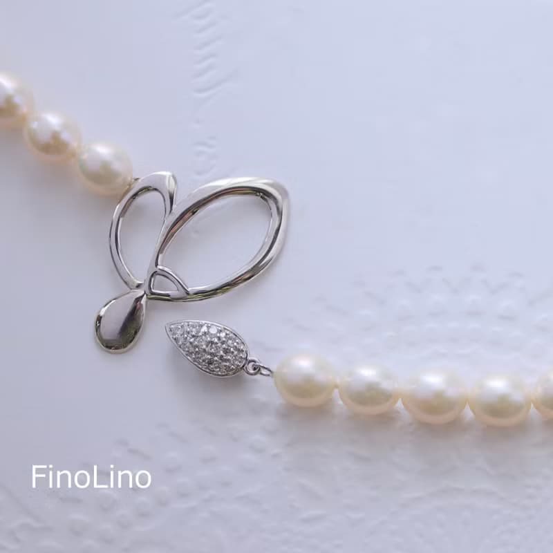 淡水パールのロングネックレス　蝶の留め金付き　2way使用できます
