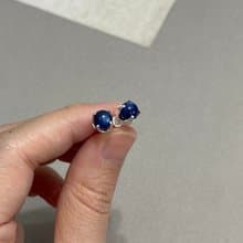 ll 6mm藍晶石純銀耳環 ll 925純銀貼耳耳針 - 一對 附銀耳堵