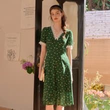 Elowen 法式V領蕾絲碎花短袖連身裙