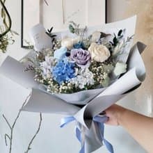 海藏設計│ 質感灰藍永生玫瑰花束 畢業花束 情人節花束