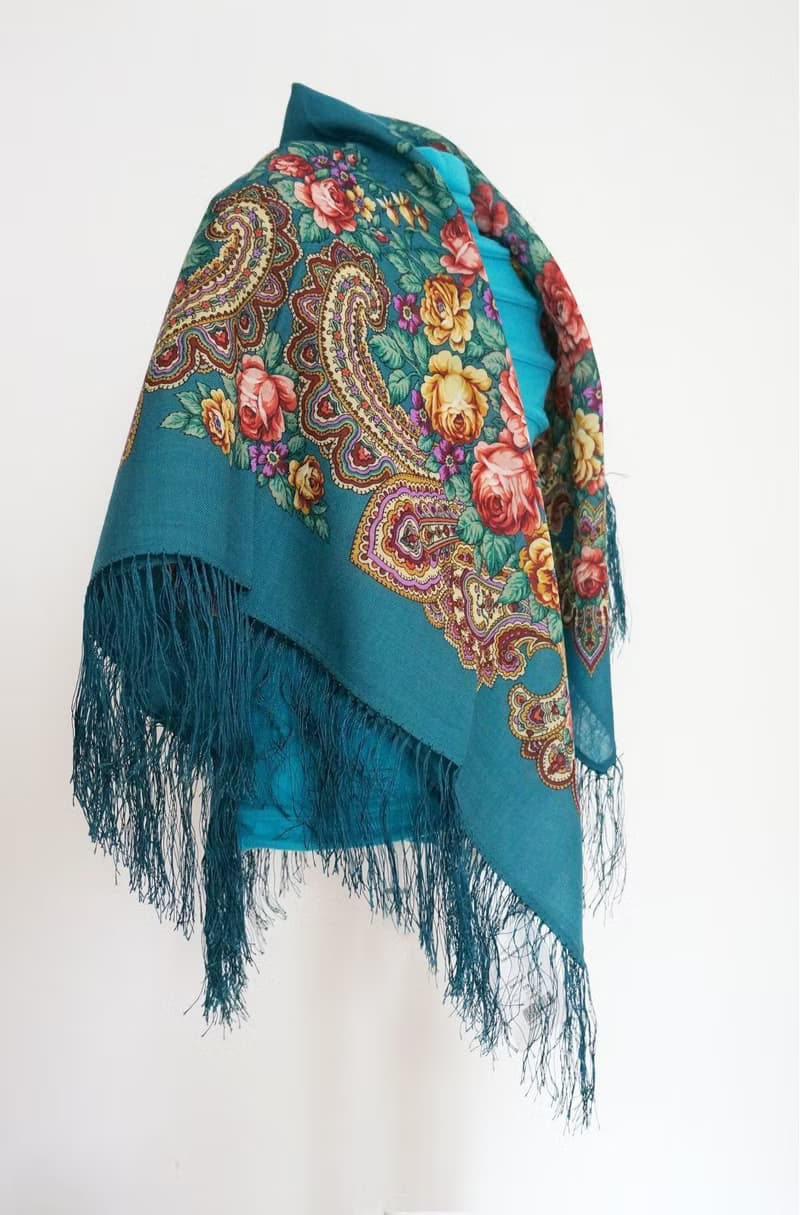 Authentic Pavlovo Posad Russian Shawl Scarf Soft 100% Wool 89x89 cm 779-11