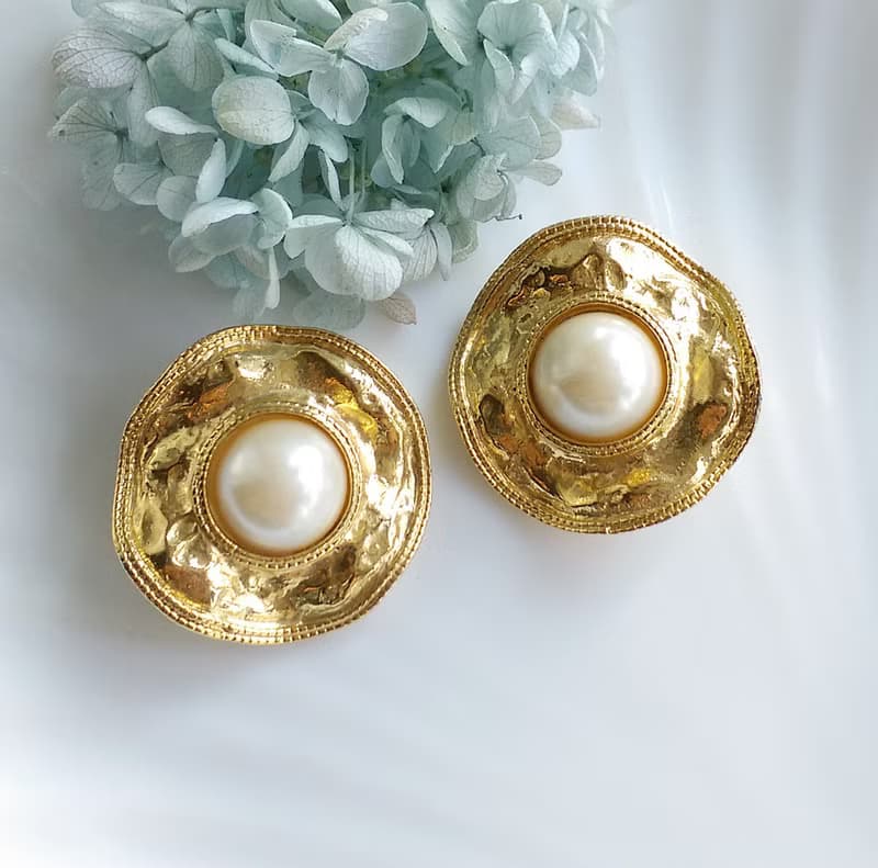 【西洋古董飾品 】金色調 波浪 優雅仿珠 大耳環 夾式耳環
