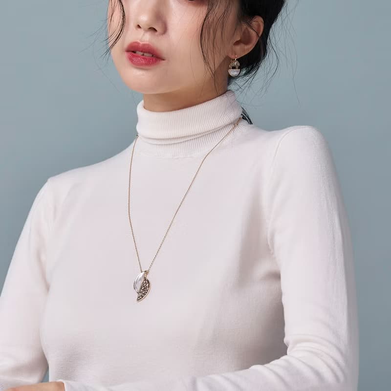 半半母貝鋯石項鍊 (共兩色)