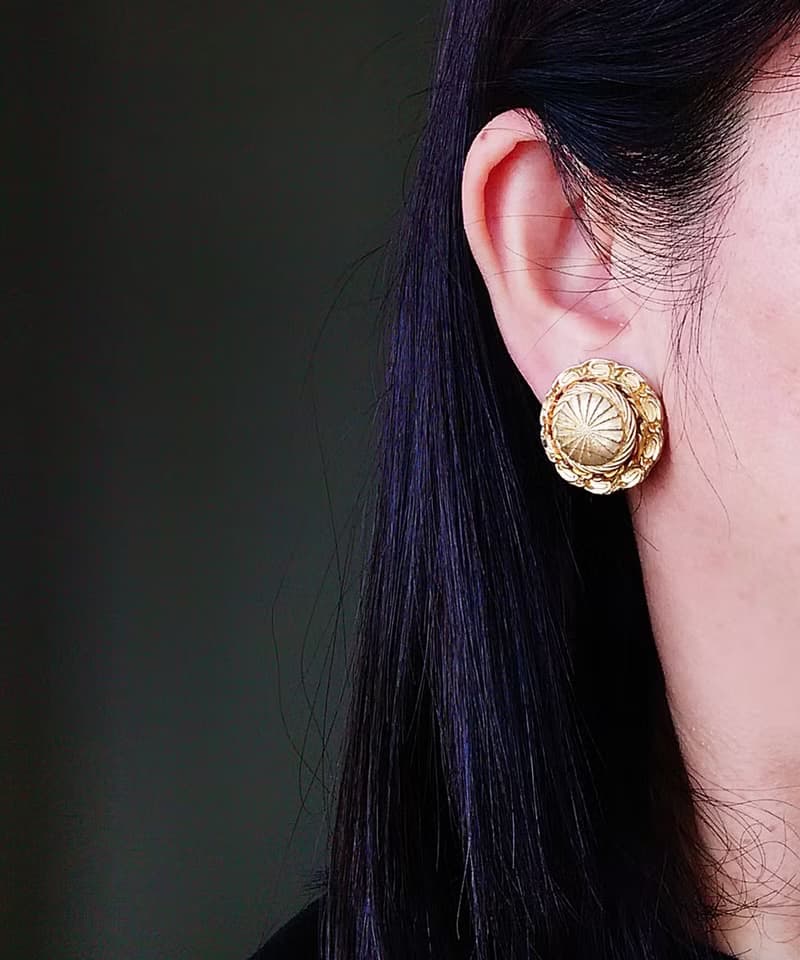 Vintage Jewelry 西洋古董飾品 金色調 經典 典雅 氣質 夾式耳環