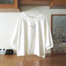 invisible fluffy cat puff sleeve t-shirt : off-white