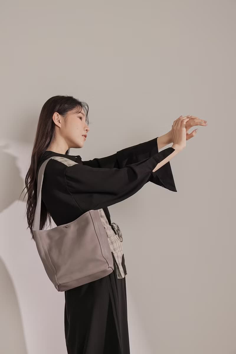 supportingrolestudio真皮極簡多分層四方盒型手提 灰