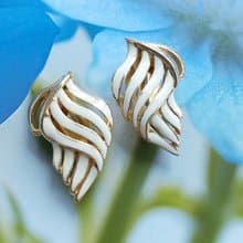Vintage Jewelry 西洋古董飾品 對稱 白琺瑯 知性 夾式耳環