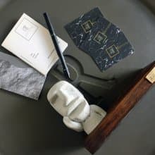 曙MUSE 經典摩艾木底名片座  辦公室 擴香石 手作 創意