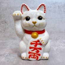 【福白映金】日本清水燒招財貓 | 花結晶 白 - 千万両 右