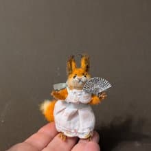Beautiful squirrel. 5,5 cm. Crocheted