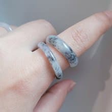 【親翠】天然翡翠 白烏雞芝蔴糊手指鐲戒圈 送禮首選