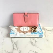 【初夏優惠】中古二手Hermes Bearn粉紅皮革長夾銀錢包手拿袋