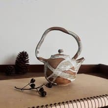 流白 提樑壺 貳一零  | 陶茶具