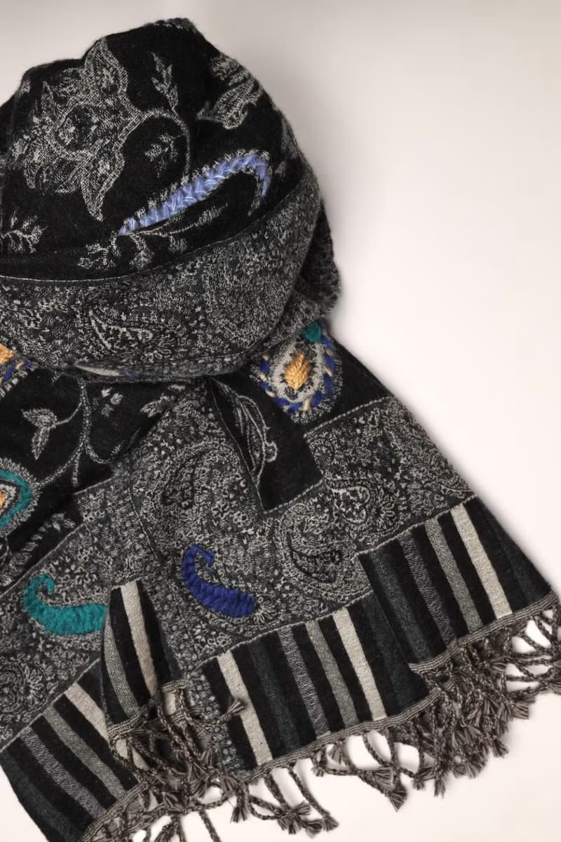 【母親節禮物】喀什米爾水煮羊毛手工刺繡圍巾披肩黑色腰果花保暖