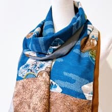 純手作稀有古典藍色底咖啡色達摩扇形山水圖騰羊毛圍巾披肩