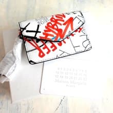 Maison Margiela MM11白色塗鴉風格印花圖案真皮牛皮卡包信用卡套