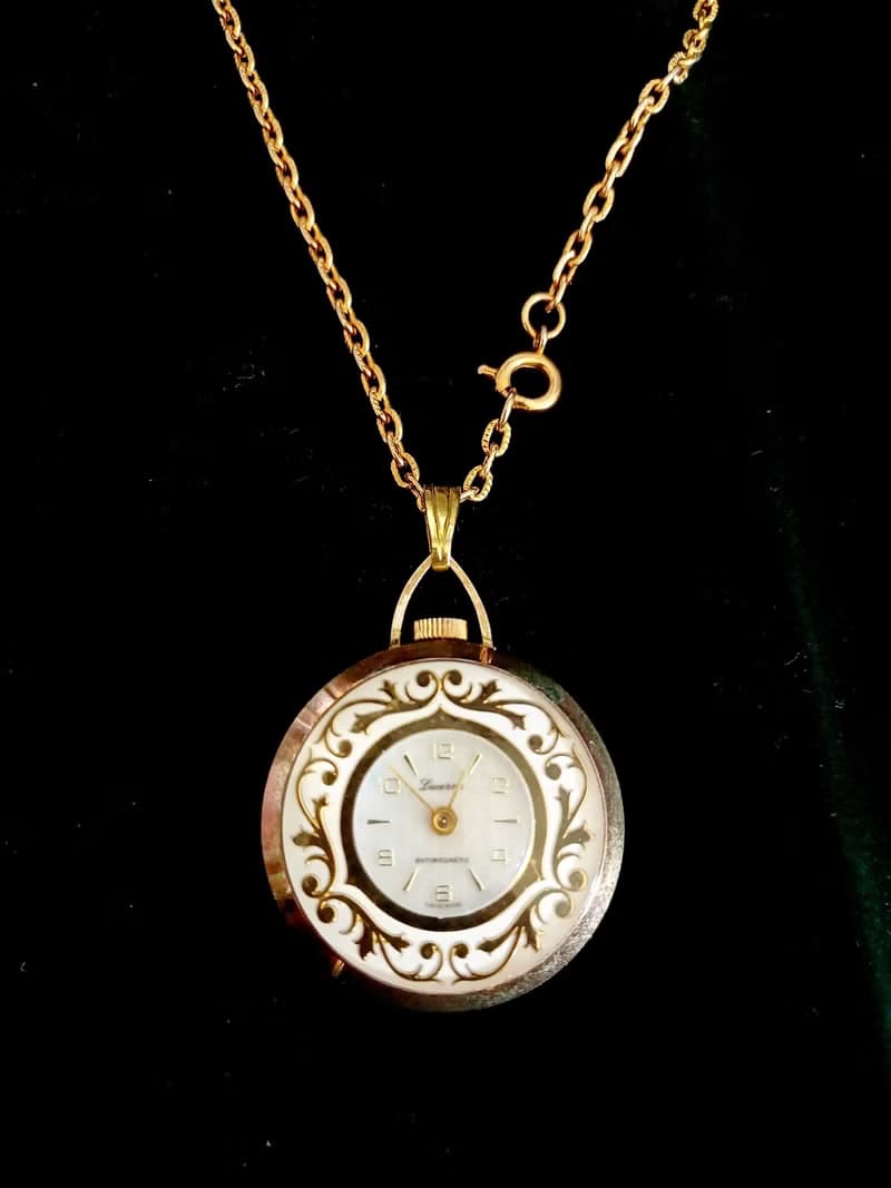 vintage jewelry LUCERNE 古董描花金紋機械錶 項鍊