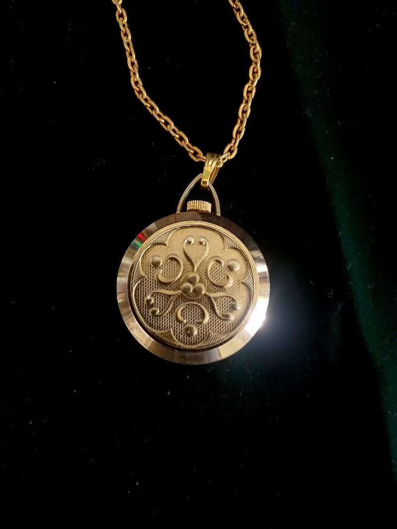 vintage jewelry LUCERNE 古董描花金紋機械錶 項鍊