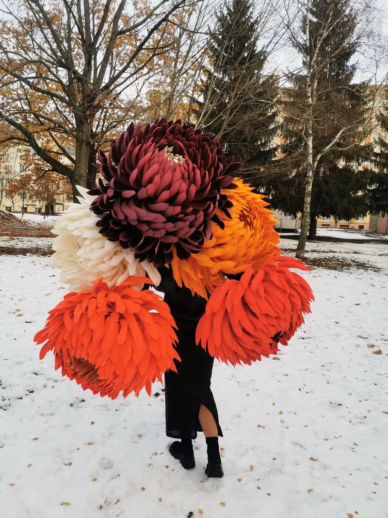 Huge Flowers. 75 cm Flower. Wedding Backdrop. Giant Bouquet. Event Luxury Decor