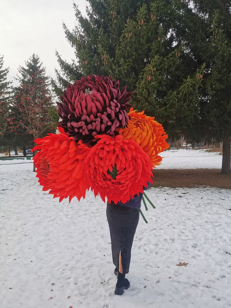 Huge Flowers. 75 cm Flower. Wedding Backdrop. Giant Bouquet. Event Luxury Decor