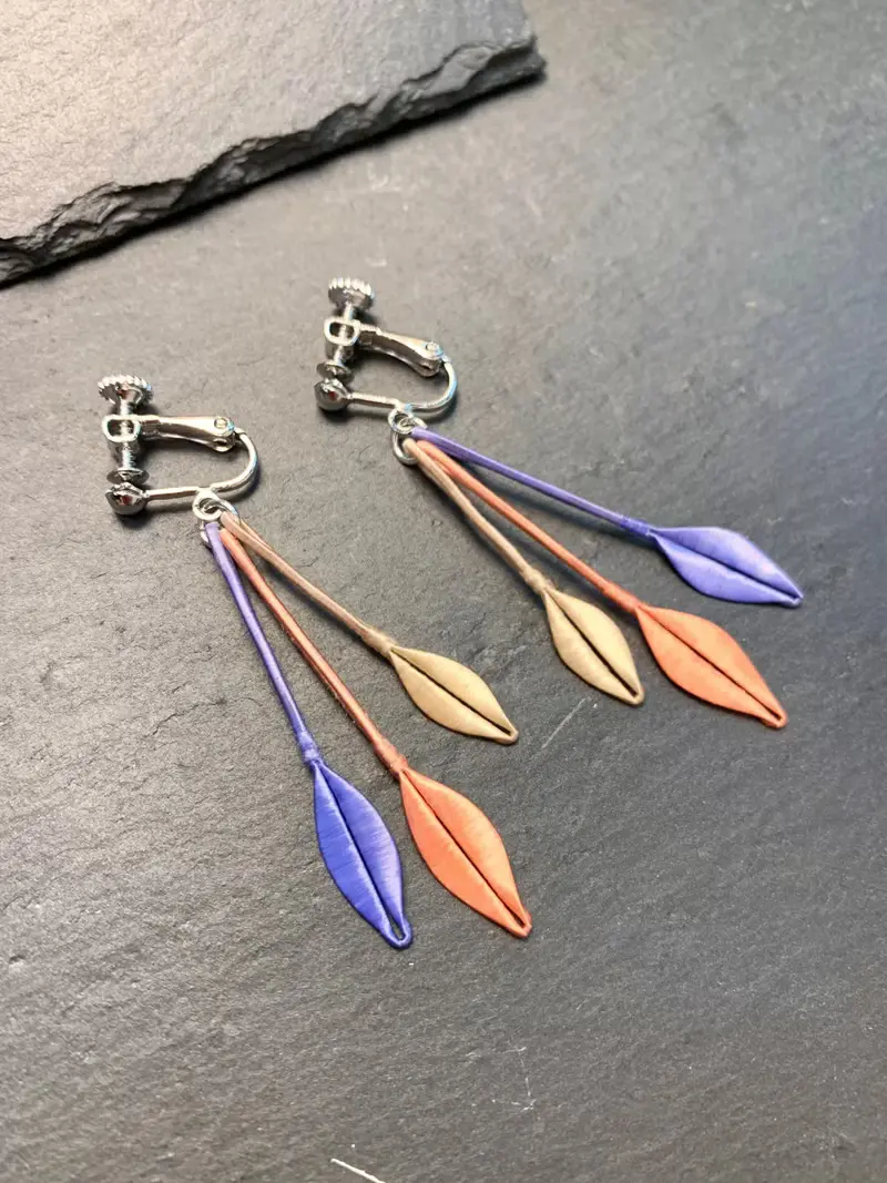 【送禮首選】Re-Re蠶絲金工—三葉耳環
