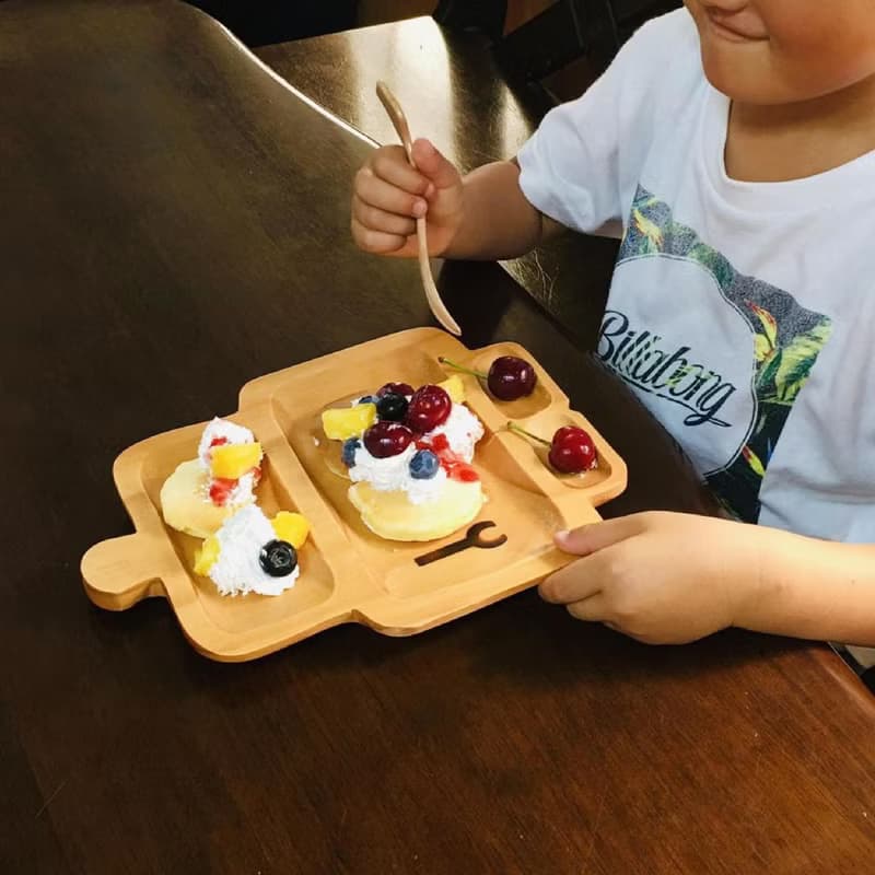 【SPICE】日本PETIT'S MAMAN  天然松木 兒童餐盤- 機器人