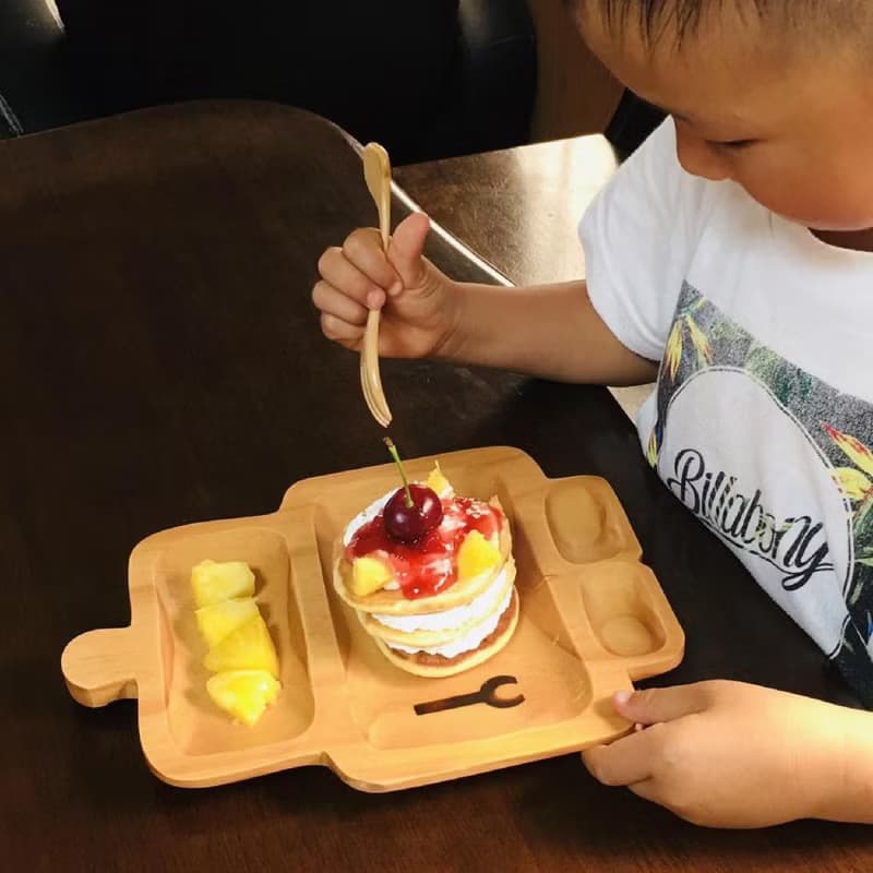 【SPICE】日本PETIT'S MAMAN  天然松木 兒童餐盤- 機器人