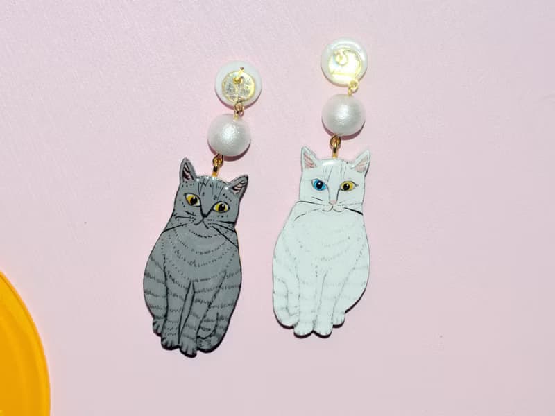 暹羅貓 不對稱表情設計憨憨俏皮貓咪耳環 手繪木製