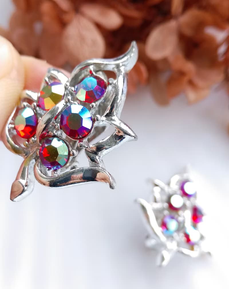 Vintage Jewelry SARAH COV DAZZLING AURORA 夾式耳環