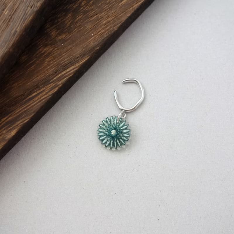 絹線製 野花耳骨夾 Wildflower Ear cuff | 綠色 | 免運費