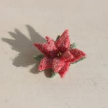 羊毛氈聖誕紅別針 閃亮紅 聖誕禮物 交換禮物 現貨款 可直接下標