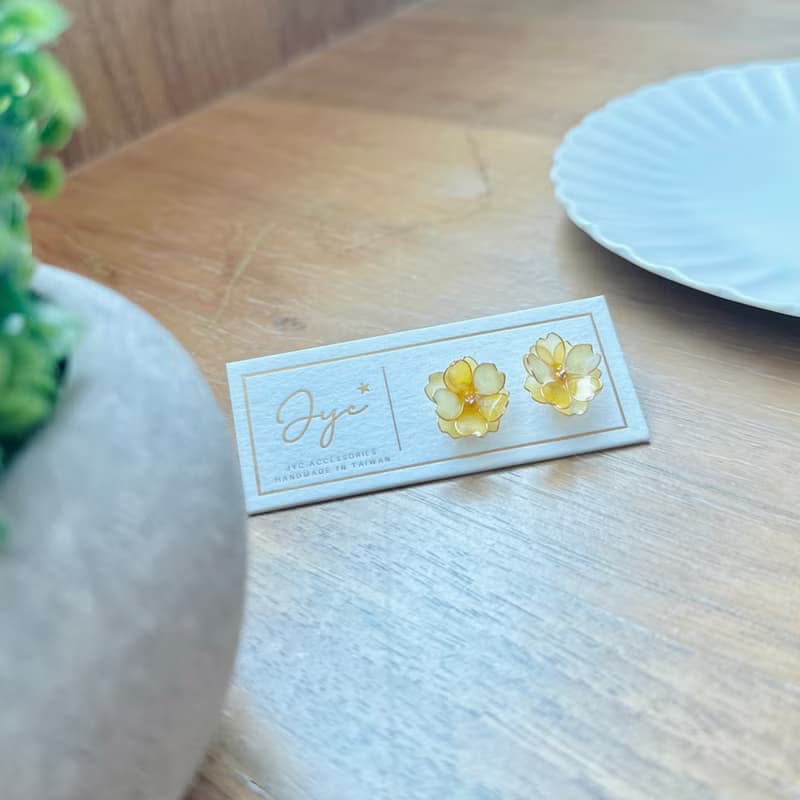 【燦】奶油檸檬 手作立體水晶花貼耳耳環 無痛耳夾 uv飾品 禮物