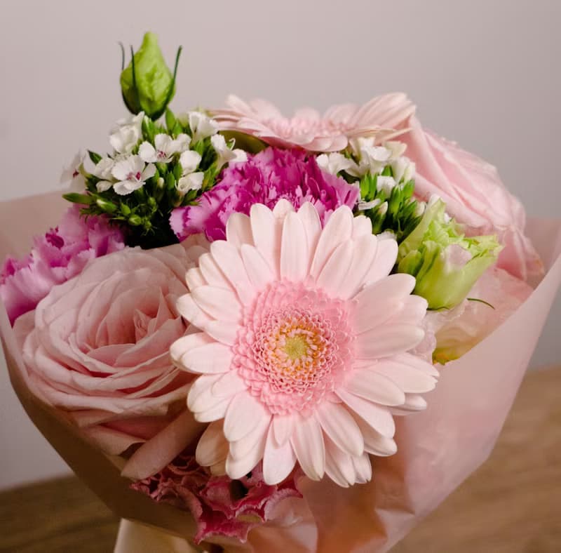 柔美粉可愛花束