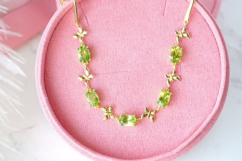 Natural Peridot Bracelet Silver 925 with Gold plated.