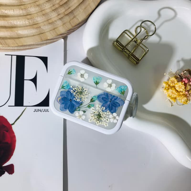 珍珠白壓花耳機殼,搭配AirPods 1,2,3,4,AirPods Pro,精美禮物