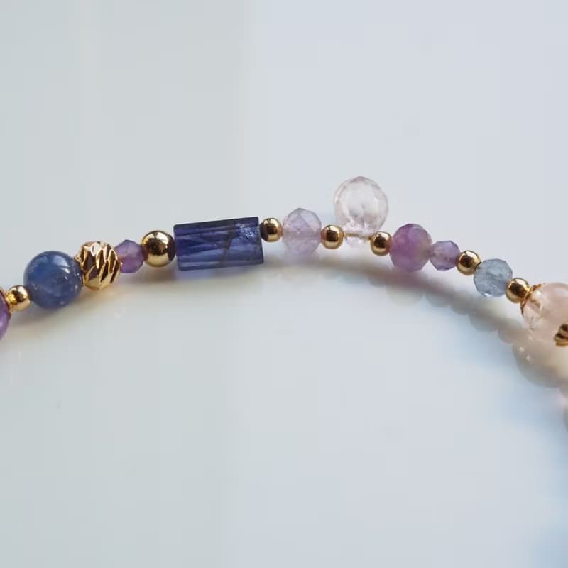 少女與一千零一夜| 坦桑石、藍晶石、紫水晶14k包金天然石手鍊