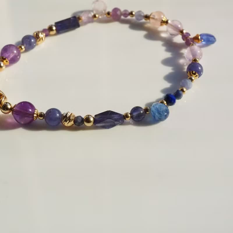 少女與一千零一夜| 坦桑石、藍晶石、紫水晶14k包金天然石手鍊
