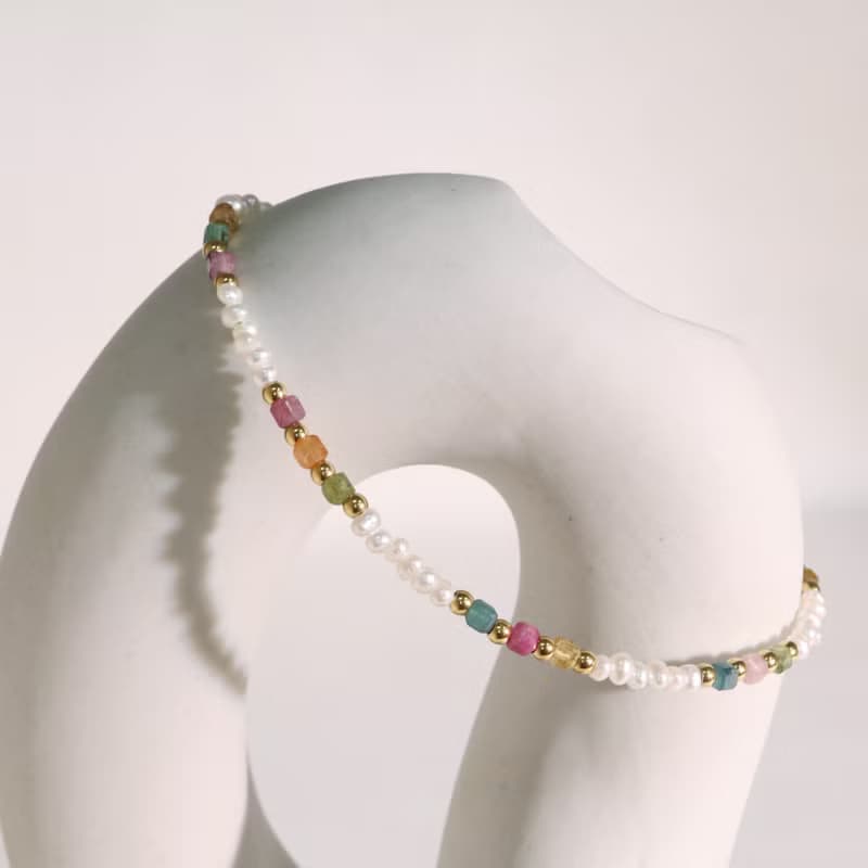 南法香頌曲。碧璽手鍊